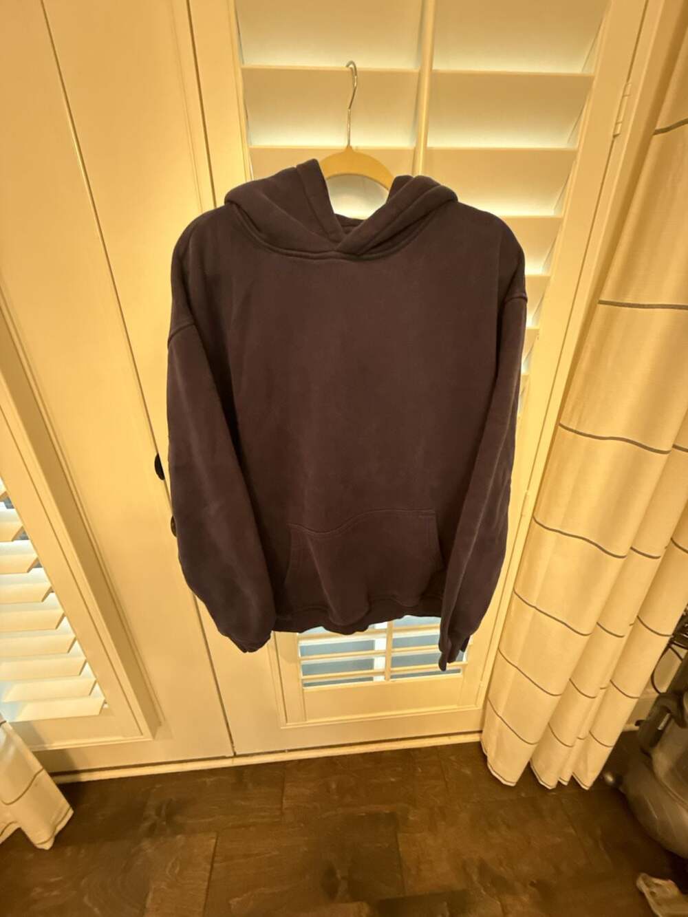 Abercrombie, navy blue sweatshirt -men’s extra large